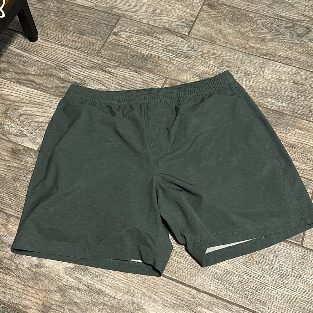 Chubbies XL 5.5 inseam - Green - Like new